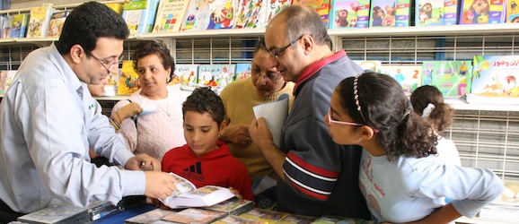 Bookfair a ‘wonderful opportunity’ to share the Bible in troubled Egypt